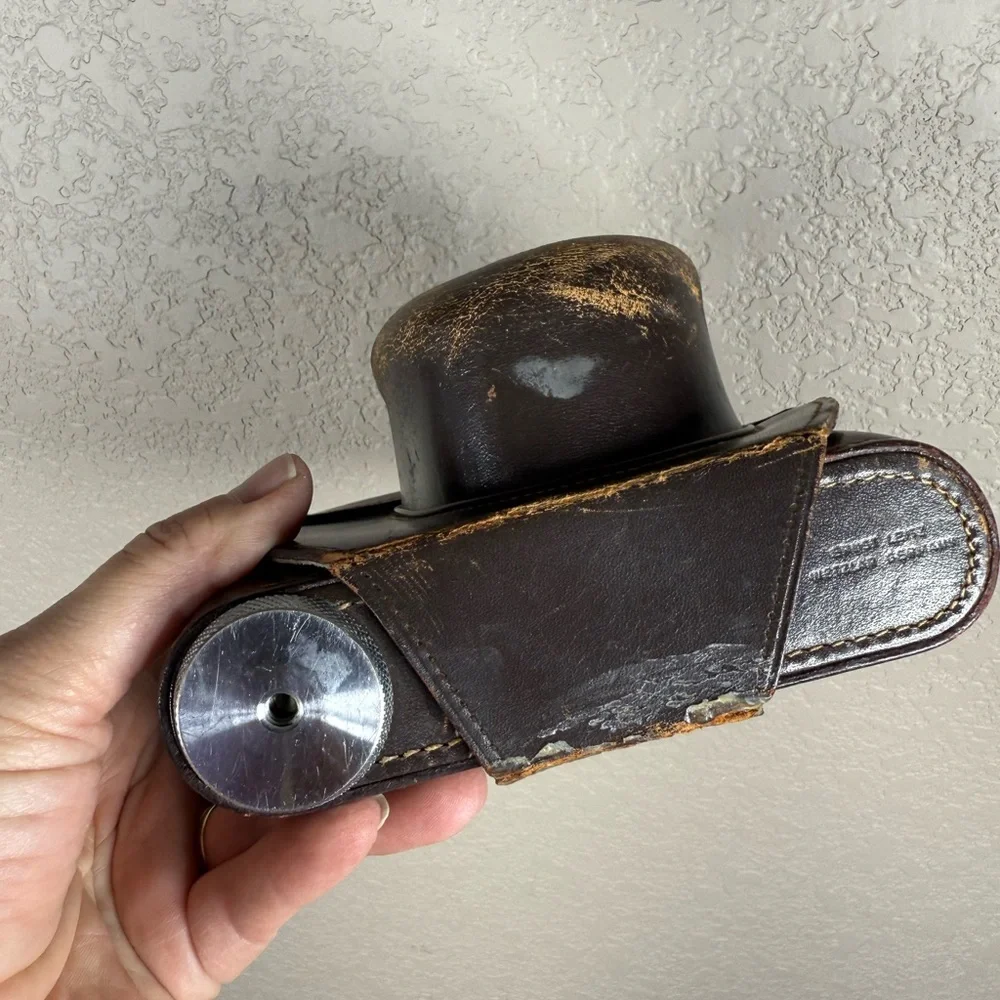 Leica Brown Leather Camera Bag Compact‎ Design